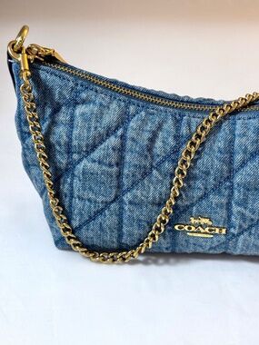 NWT Coach Caitlin Shoulder Bag With Quilting CDZ89 Gold/Indigo